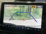 【バックカメラ】駐車時に後方がリアルタイム映像で確認できます。大型商業施設や立体駐車場での駐車時や、夜間のバック時に大活躍!運転スキルに関わらず、今や必須となった装備のひとつです!