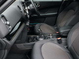 村内ブランドセレクション 府中センターは、グループ正規ディーラーからの下取り車のみを揃えております!東府中駅徒歩3分!!お気軽にお越し下さい!!