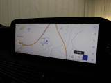 ナビゲーションシステムは12.3インチワイドディスプレイを採用したほか、クラウドと車載機でのルート探索を融合したハイブリッドナビゲーションシステムを採用しています。