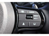 安全運転支援システムHonda SENSINGを搭載しております。衝突軽減ブレーキや誤発進抑制機能、アダプティブクルーズコントロールや車線維持など複数の先進技術で安心と快適なドライブをサポートします。