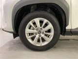 機敏さを引き立てる純正アルミ 205/65 R16 装着!