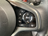 【アダプティブ・クルーズ・コントロール】予め設定した車速内でクルマが自動的に加減速。 前走車との適切な車間距離を維持しながら追従走行し、高速道路でのドライバーの疲労を軽減してくれる嬉しい機能付♪