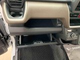 認定中古車はご購入から1年間・距離無制限の保証付き!(年式により6ケ月・距離無制限となります)