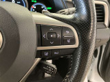 レーダークルーズコントロール(全車速追従機能付)付きです。車速に応じて追従支援してくれるので、ロングドライブも快適です。詳細は販売店スタッフまでおたずねください。