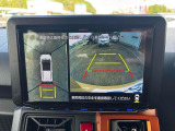 【全周囲カメラ】真上から車を見たようにモニターで確認ができる。是非実際の車で体感してみてください。