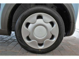 タイヤサイズは155/65R14です。