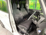 運転席シート廻りは使用感も少なく、良好な状態となっています。丁寧に使われていたことがよくわかりますね。