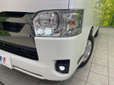 【LEDヘッドライト】悪天候や夜間走行時も良好な視界を確保し安心して運転できる高輝度LEDヘッドライトを装備!点灯速度が早く、消費電力も抑えられています。