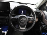 各操作スイッチなどもハンドルから手を放すことなく操作可能で安全運転に支援いたします!