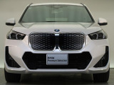 【キドニーグリル】BMWの代名詞。一目見ただけでBMWであると認識できる確固たるアイコンとして存在感を放ちます
