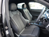 Audi車はどの車種も全てレザーハンドルです。そこにはAudiのこだわりがあり質感の高いレザーでしっかりと手に馴染み、高級感を演出します。