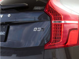 【B5 AWD】制動時に放出されるエネルギーを電気に変換して回収する優れた燃費効率とレスポンスに磨きをかけた48Vハイブリッド。