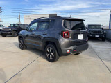 オリジナル4x4ブランドとしての誇りと自信、そして進化の伝統。4x4性能、デザイン、品質。本物とはJeepの全てであり、追い求めるさらなるたかみでもあるのです。