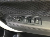 BMWの分厚いドアは、もしもの時にも搭乗者を守ってくれます。