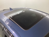 天気の良い日はルーフをオープンしてドライブしたら気持ちいいですね☆