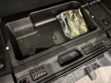 ラゲッジ下収納スペース