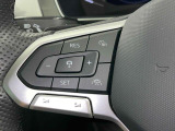 Travel Assist。設定した速度を上限に自動で加減速し、一定の車間距離,およ走行レーンを保つことでロングドライブの疲労を軽減します。