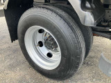 前タイヤも後タイヤも残ミゾばっちりです!
