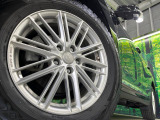 弊社では、全車『修復歴なし』のお車のみ取り扱っております。専任バイヤーによる厳選した仕入れの後、入庫後の車両チェックを行い、ネクステージが認定した高品質な中古車をご提供しております。