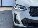 また、BMW正規認定中古車は、エマージェンシーサービスが自動付帯。24時間365日、皆様のカーライフをサポート致します。確かな安心のうえで、「駆けぬける歓び」をご堪能ください。