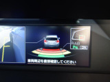 ソナーセンサー装備、後方の障害物までの距離と方向を知らせてくれます