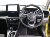 運転席廻りです。