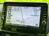 現在地周辺の道路や地名が地図上に表示され、目的地までの道順を確認する際に役立ちます。縮尺や案内表示を見ながら、行き先を把握できます。