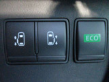 両側電動オートスライドドア付き!!運転席のスイッチでも開閉可能です♪重い荷物を持っている時や、雨の日に重宝します。小さいお子様がいても巻き込み防止機能や手動のみに切替も出来ますので安心です。