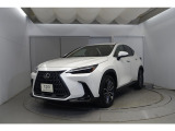レクサス車らしい細部までこだわった高級感と見る人を一目で虜にするエモーショナルな魅力を持ち合わせております。