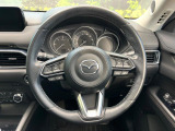 【純正革巻きステアリング】上質な革を使用することで、手にしっかり馴染みとても運転しやすいハンドルです♪