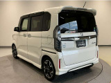 車が大好きなスタッフが心をこめて接客いたします。お客様一人一人のお車に対する思いや気持ちをうかがい、充実した時間が過ごせるよう努めます。