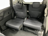 【スライドシート】後席にもスライド機構があることで、細やかに荷室スペースを確保!日常の様々なシーンに対応します♪