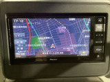 インダッシュメモリーナビ付です。スマホ感覚で操作できるタッチパネル式。