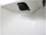 バックカメラが付いているので後方確認が非常にしやすいです。今や運転初心者も熟練者も必須装備!ついていて損はないですね♪