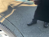 右リアドアにキズがございます。