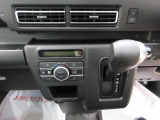 その他、ナビやドラレコの取付、保険の加入、ローン、修理、車検などお車に関することならすべて対応することができます。