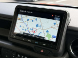 9インチHonda CONNECTナビを装備!ダッシュボード中央へ画面を配置し、初めての道でも地図を確認しながら目的地へ向かえます。