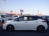 内外装およびエンジンル-ムなど専用クリ-ニング致します。車両クリ-ニングのプロが施工致しますので!高品質な1台に蘇りますよ♪(全在庫無料施工)