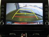 バックガイドモニターで、後方を確認しながら安心して駐車することができます。運転初心者も熟練者も必須の機能ですよ!