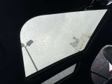 メルセデス・ベンツの定める厳しい基準をクリアしたお車のみをご案内させて頂きます。納車前整備はメーカー規定に基づき100項目以上にも及ぶ点検を熟練のメカニックによって行いご納車させて頂きます。