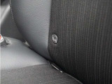 ◆ISOFIX◆シートベルトいらずでチャイルドシートと固定金具を連結するだけでガッチリ固定できます。