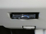 ETC車載器付きです。高速道路の料金所もスムーズに通過できます。※セットアップ費用は別途必要です。