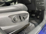パワーシート搭載。微妙な調整が手軽にでき、ピッタリのポジションで運転することが可能です。