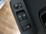電子カードキーを携帯しているだけでエンジンの始動ができるプッシュボタンスタートを装備しています☆