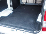 荷室マットの程度も良好!お仕事でも、個人用でもまだまだお使いいただけます!