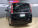 バックガイドモニターで、後方を確認しながら安心して駐車することができます。運転初心者も熟練者も必須の機能ですよ!