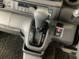 当店での販売車両は、車検整備はもちろん、車検残ありの車両でも点検整備をしっかり終わらせてからお客様へ引き渡し致しますので、安心してご購入いただけます♪