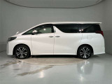 ご購入して頂いた車両は、ご納車前に、しっかり点検・整備してからの、ご納車になります。点検箇所は、エンジンオイル交換・ワイパーゴム・ブレーキ点検・調整・その他を確認のうえ、ご納車いたします。