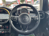 1オナ OPカラー LEDヘッドライト MINI STREETSTYLE MINI CAMERA&PARKIN MINI PEPPERPKG 革シート シートヒーター ナビ ETC車載器 純正ドラレコ