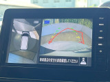 【アラウンドビューモニター】専用のカメラにより、上から見下ろしたような視点で360度クルマの周囲を確認することができます☆死角部分も確認しやすく、狭い場所での切り返しや駐車もスムーズに行えます。